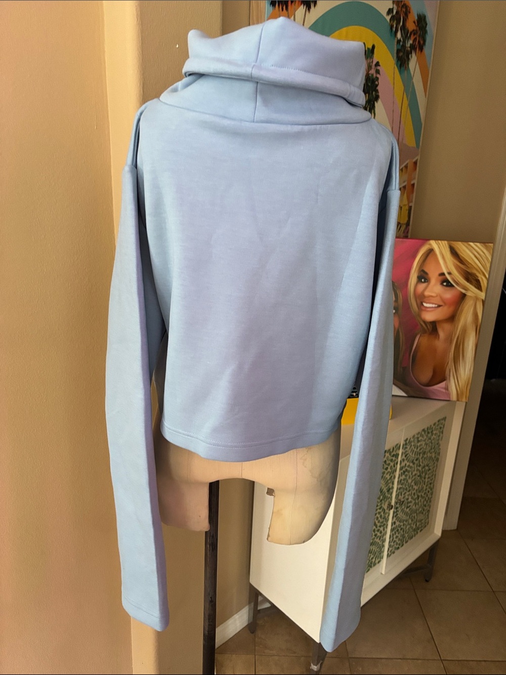 SASKI Collection Crop Top - Picture 3 of 6